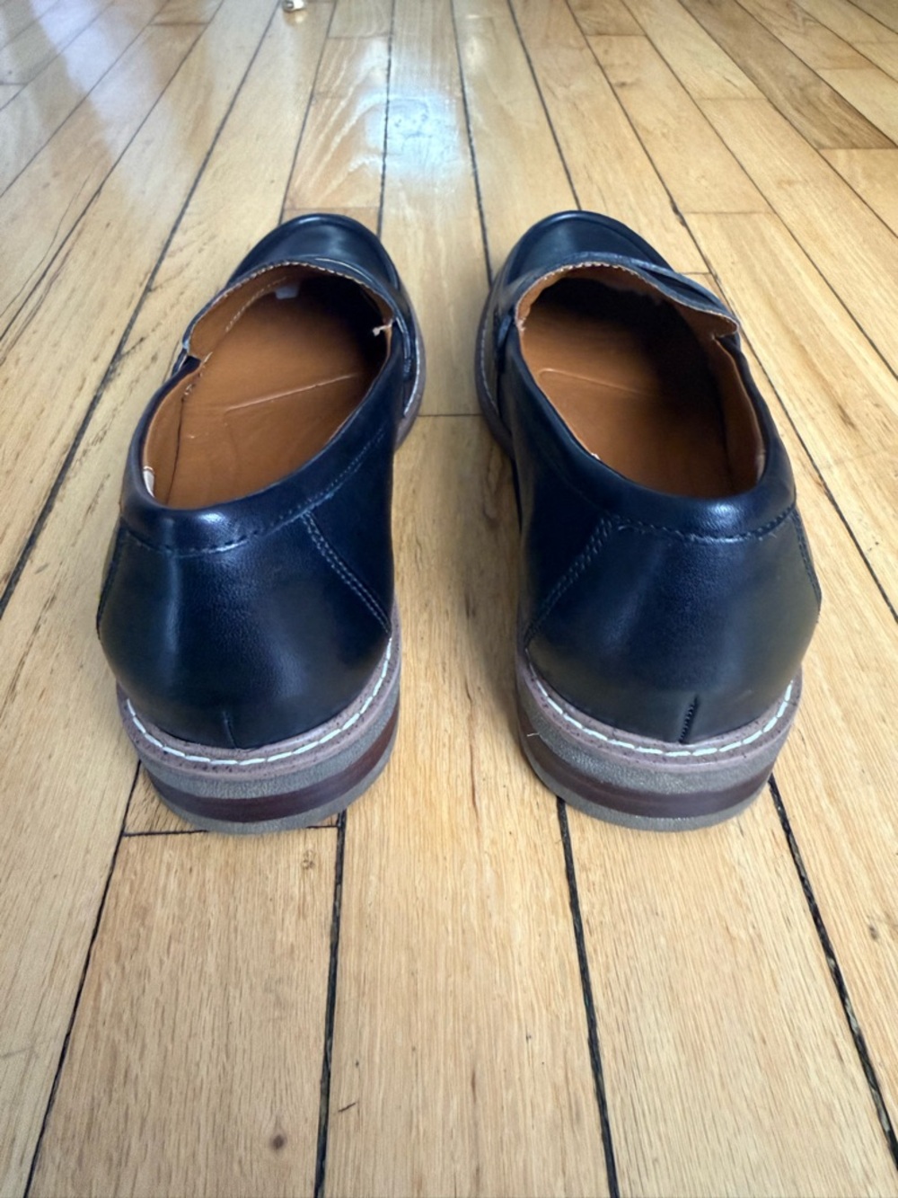 NEW Earth Classic Black Penny Loafers for Women - Picture 5 of 7